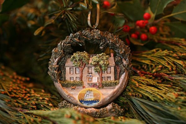 Ornament of Seven Sea Street Inn